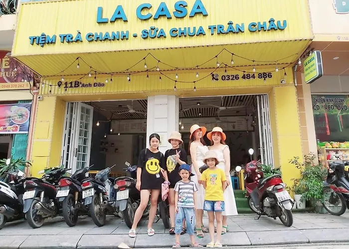 Hotel La Casa - 11b Anh Dao, Bai Chay Ha Long